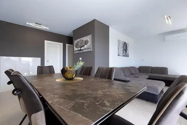 Holiday Home Miriam Kastela Croatia