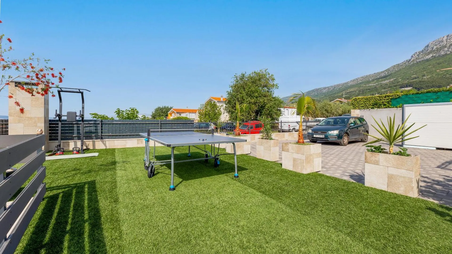 Apartment Holiday Home Miriam Kastela