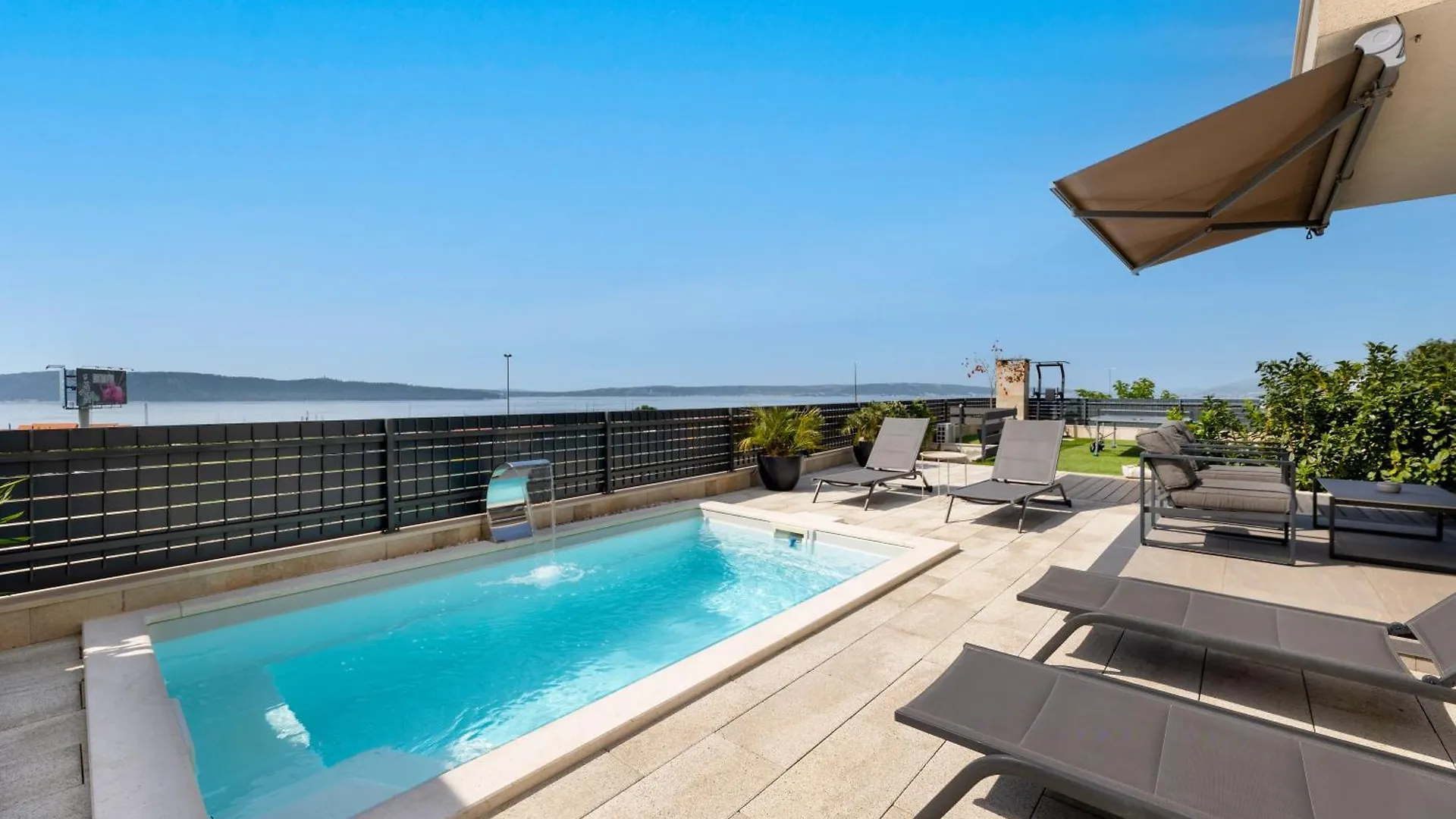 Apartment Holiday Home Miriam Kastela Croatia