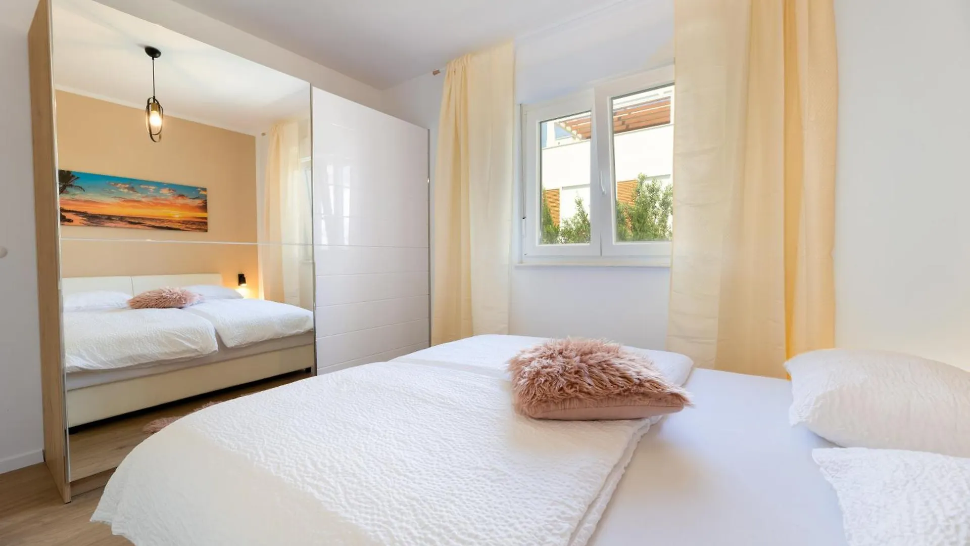 Holiday Home Miriam Kaštela Apartament